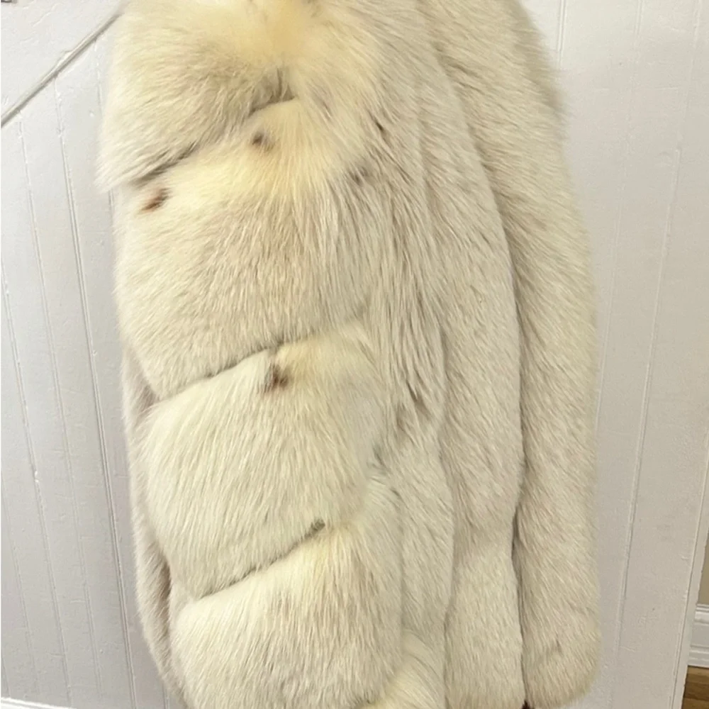 COPY - SILVER FOX FUR COAT - Picture 13 of 16